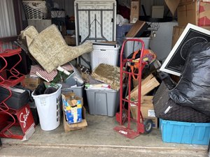10 x 10 storage unit in Longview, TX
