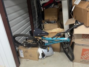 10 x 10 storage unit in Longview, TX