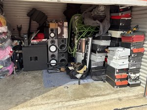 10 x 10 storage unit in Dallas, TX
