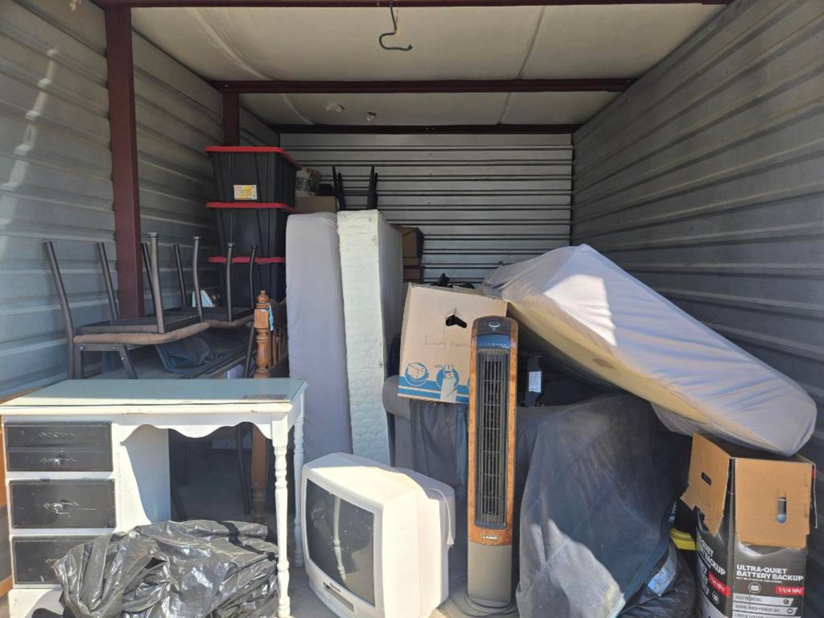 10 x 15 storage unit in Mesquite, TX