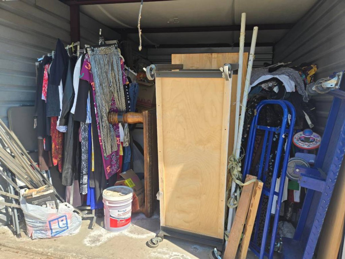 10 x 15 storage unit in Mesquite, TX