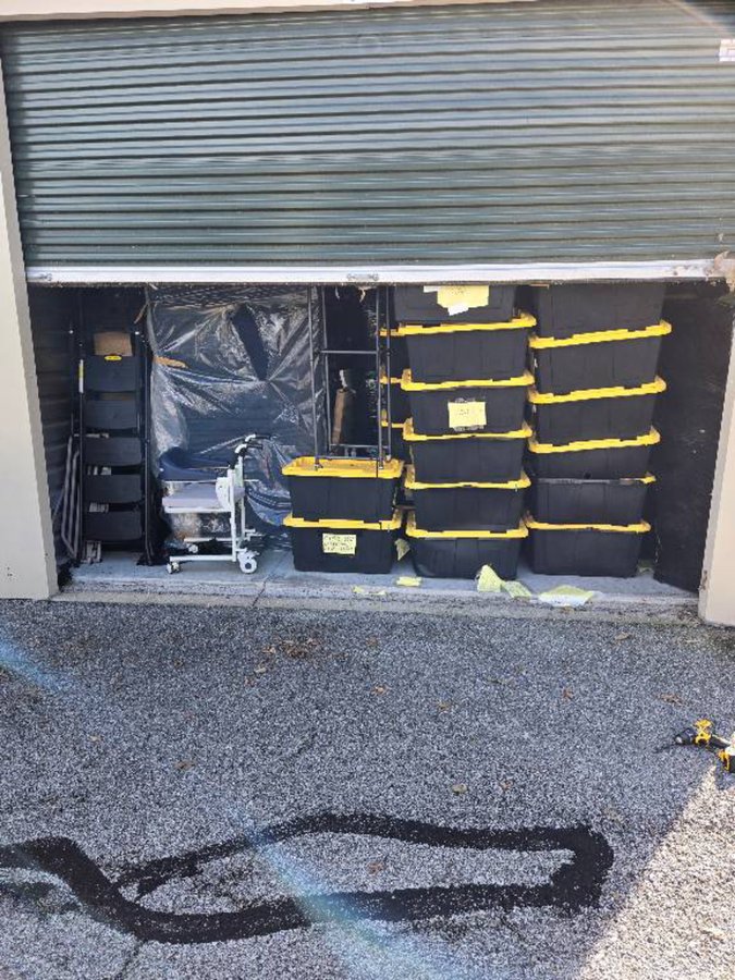 15 x 10 storage unit in Fishers, IN