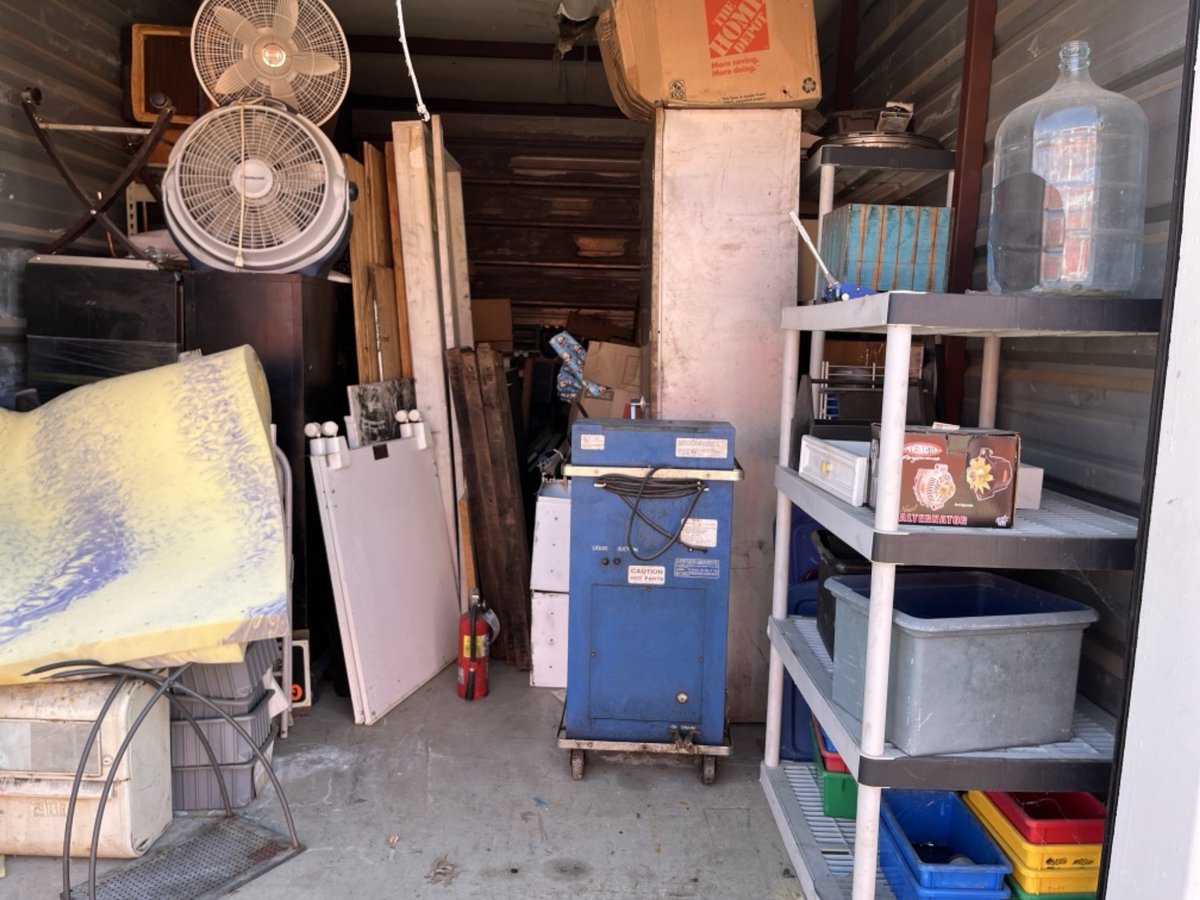 10 x 20 storage unit in Plano, TX