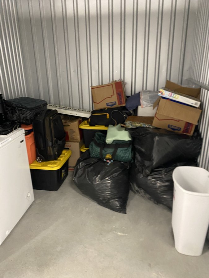 7 x 10 storage unit in Frederick, MD