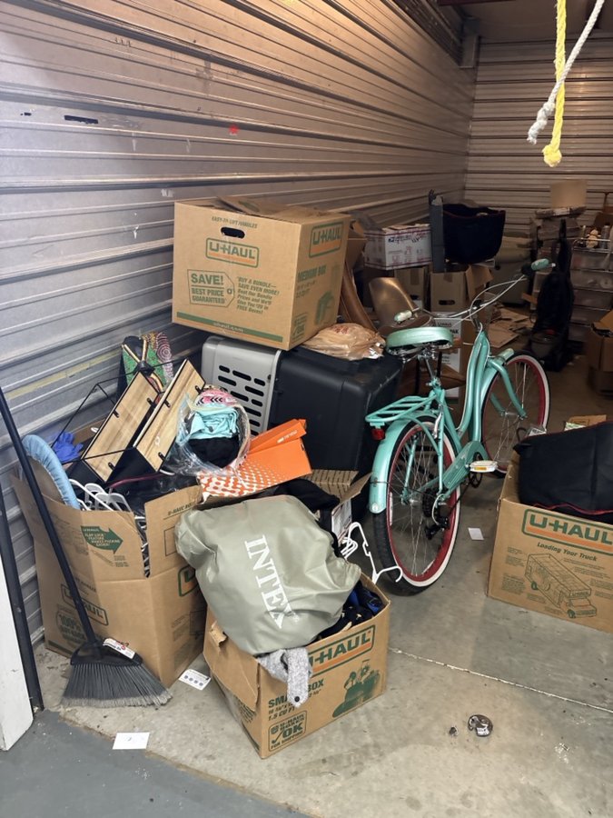 10 x 30 storage unit in Newport News, VA