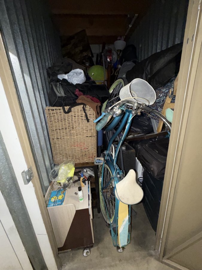 5 x 10 storage unit in North Hollywood, CA