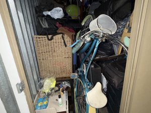 5 x 10 storage unit in North Hollywood, CA