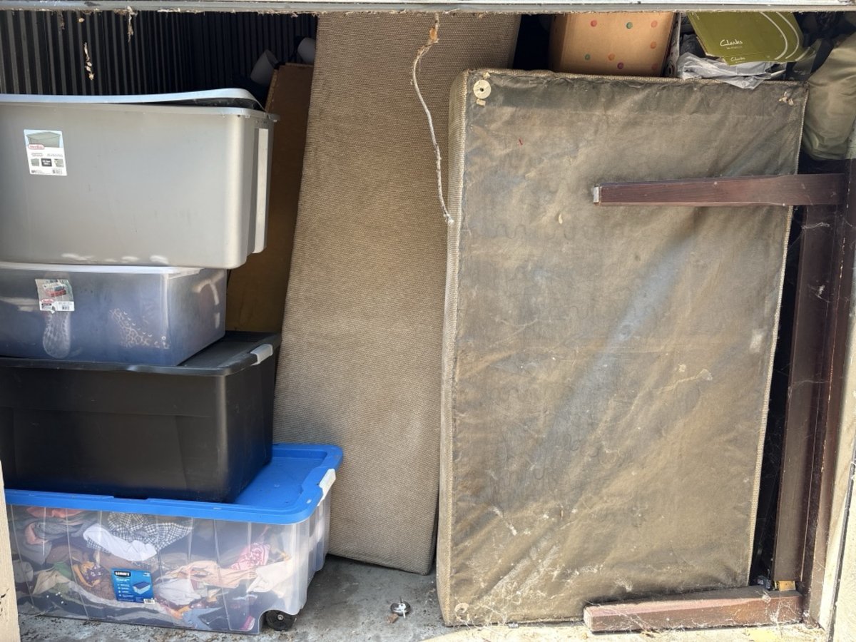 10 x 10 storage unit in Dallas, TX