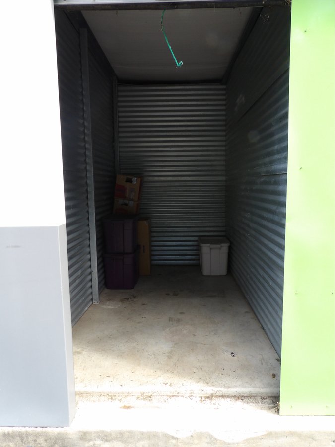 5 x 10 storage unit in Groton, CT