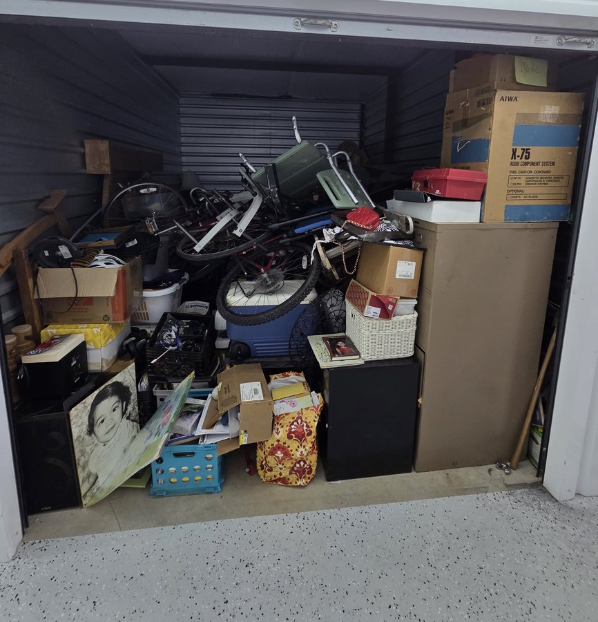 10 x 15 storage unit in Willis, TX