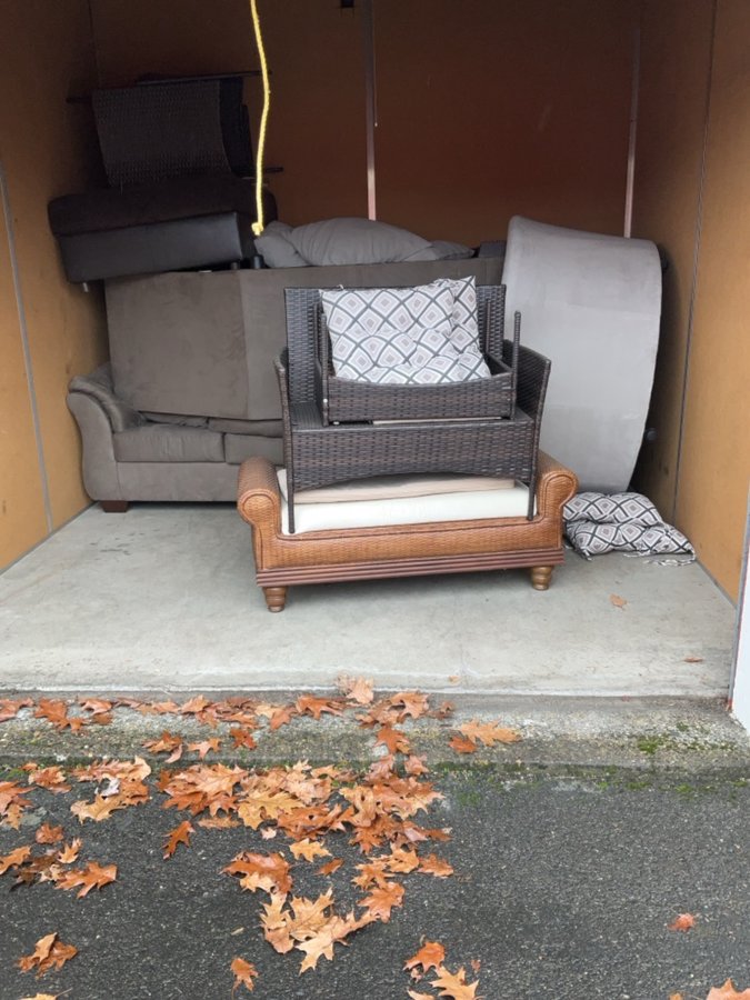 10 x 10 storage unit in Beaverton, OR