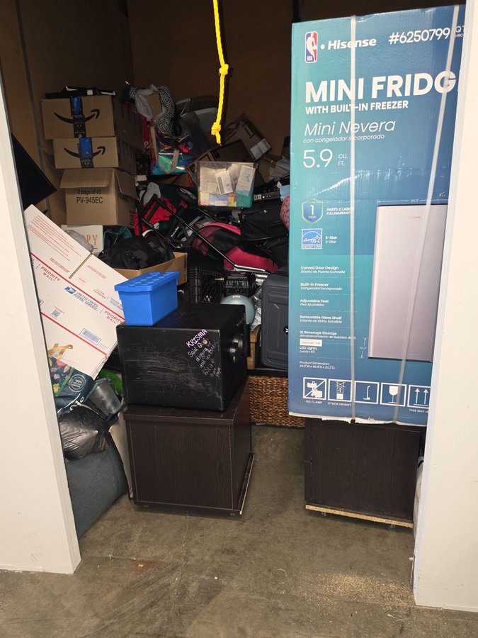 10 x 10 storage unit in Beaverton, OR