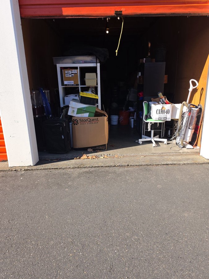 10 x 30 storage unit in Beaverton, OR