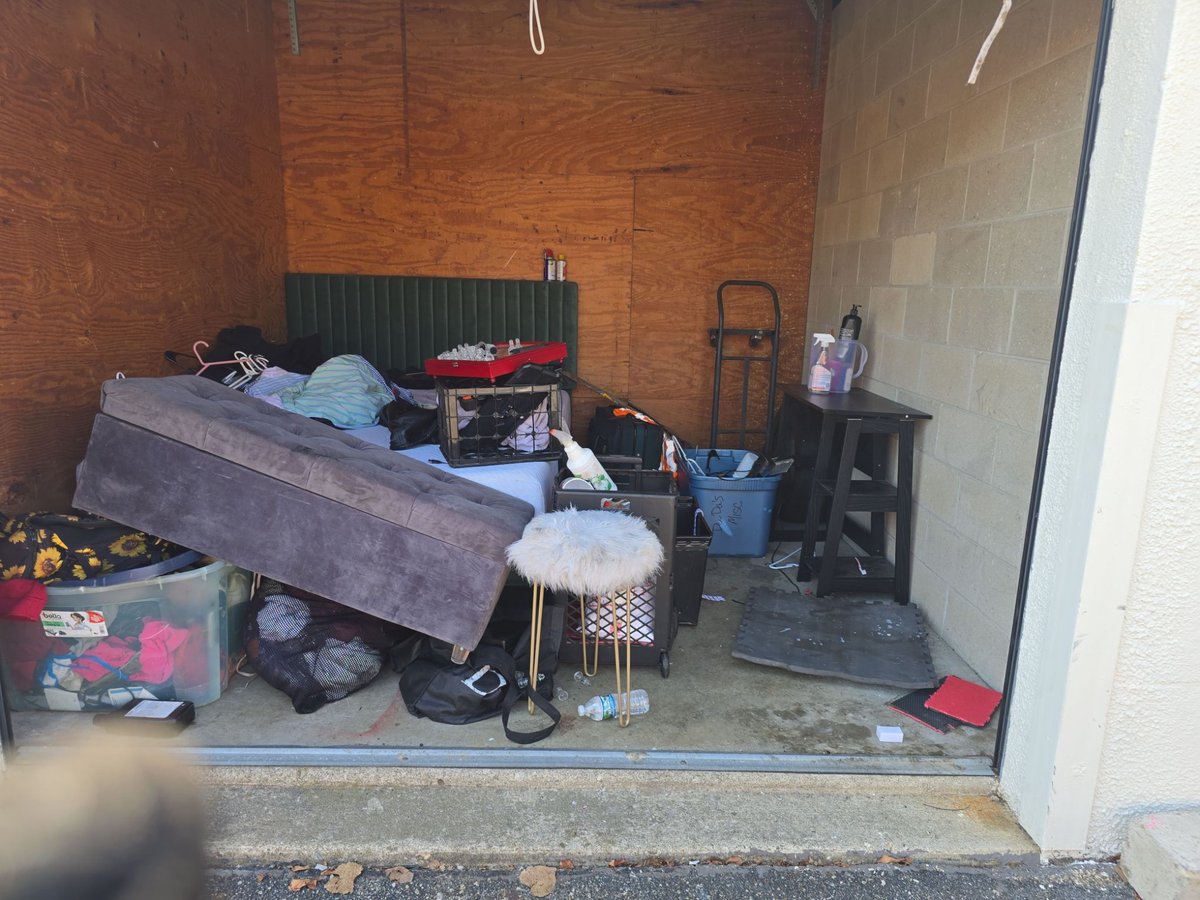 10 x 10 storage unit in Dayton, OH