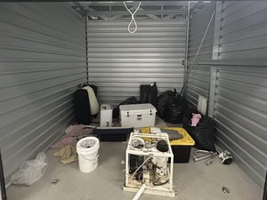 10 x 10 storage unit in Charleston, SC
