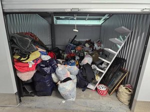 10 x 10 storage unit in Tucson, AZ