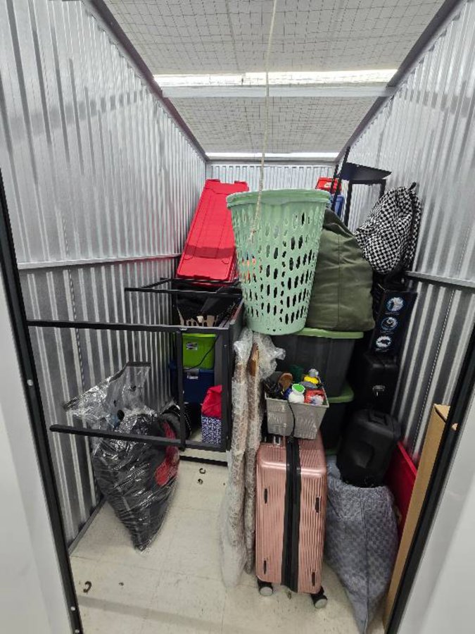 5 x 10 storage unit in Williamsburg, VA