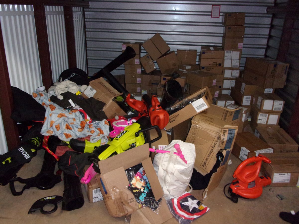 10 x 10 storage unit in Cornelius, NC