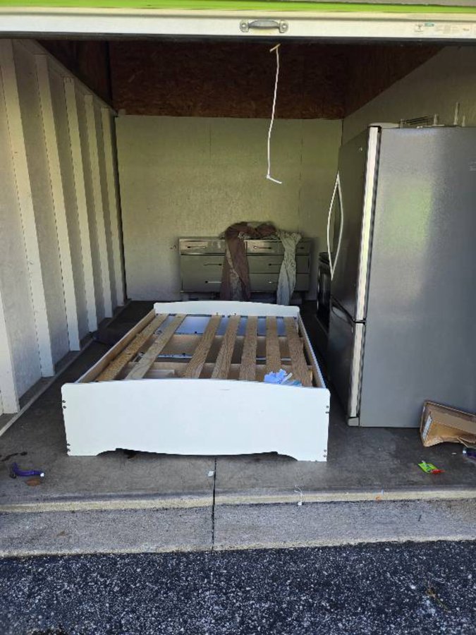 10 x 15 storage unit in Louisville, KY