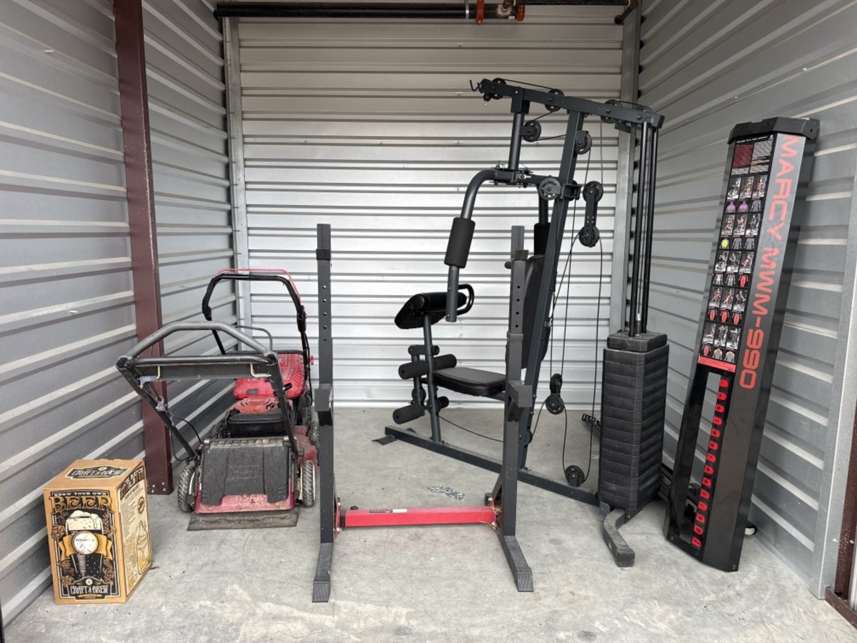 10 x 10 storage unit in Midlothian, TX