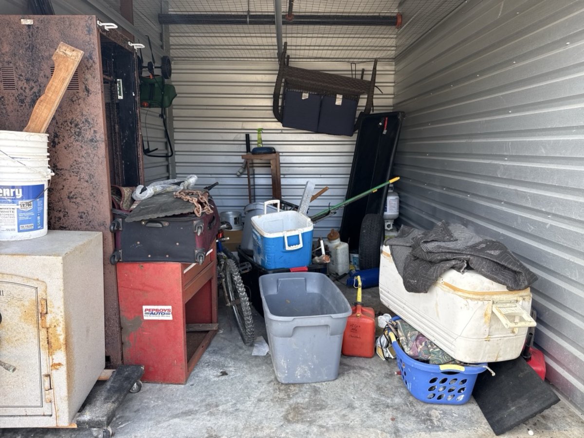 10 x 15 storage unit in Midlothian, TX