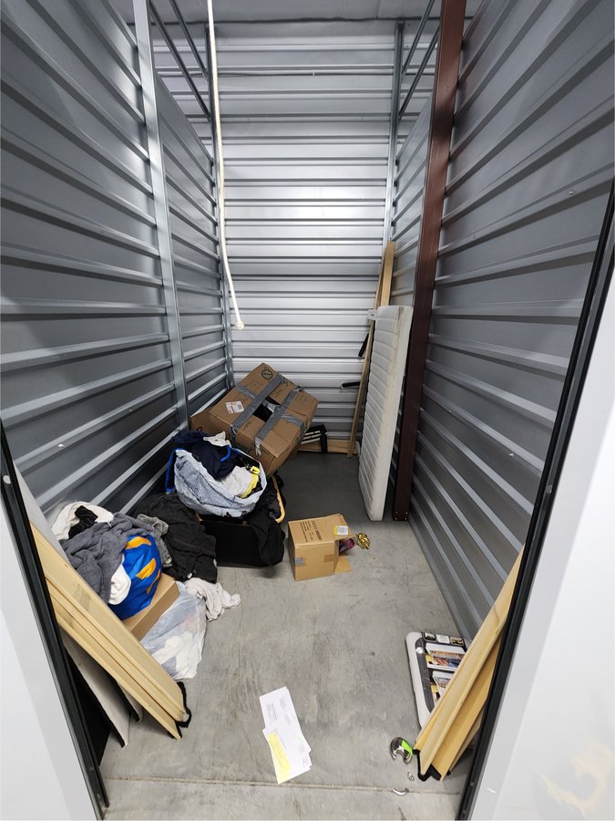 5 x 10 storage unit in Fayetteville, NC