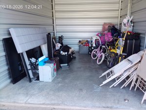 10 x 15 storage unit in Clarksville, TN