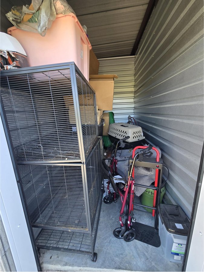 5 x 10 storage unit in Fairview Heights, IL