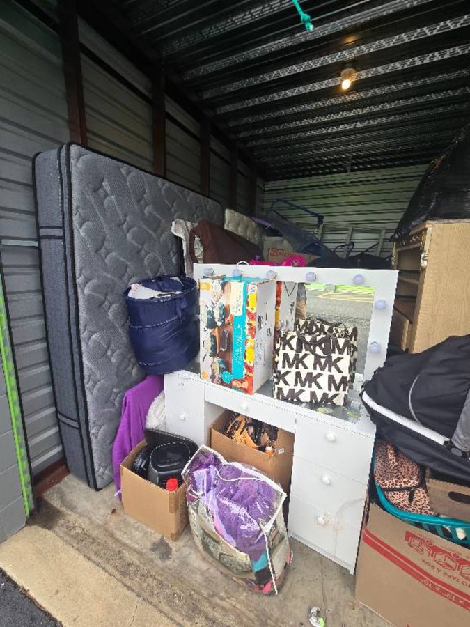 10 x 15 storage unit in Fredericksburg, VA