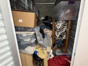 5 x 10 storage unit in North Hollywood, CA