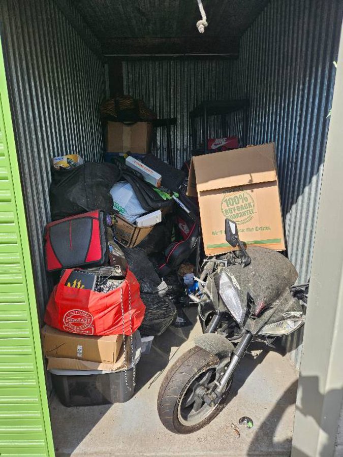 5 x 10 storage unit in Indianapolis, IN