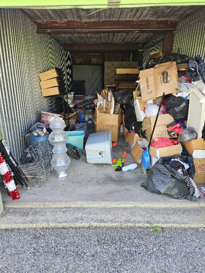 10 x 30 storage unit in Indianapolis, IN