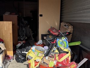 10 x 20 storage unit in Lansing, IL
