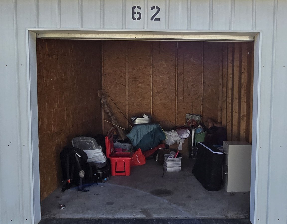 10 x 15 storage unit in Horse Cave, KY