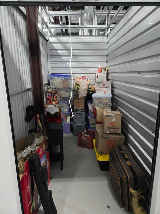 5 x 10 storage unit in Port Richey, FL