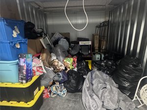 10 x 11 storage unit in Philadelphia, PA