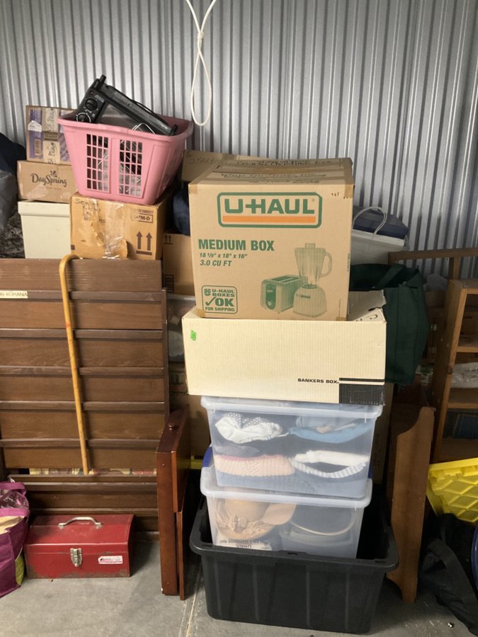10 x 5 storage unit in Louisville, KY