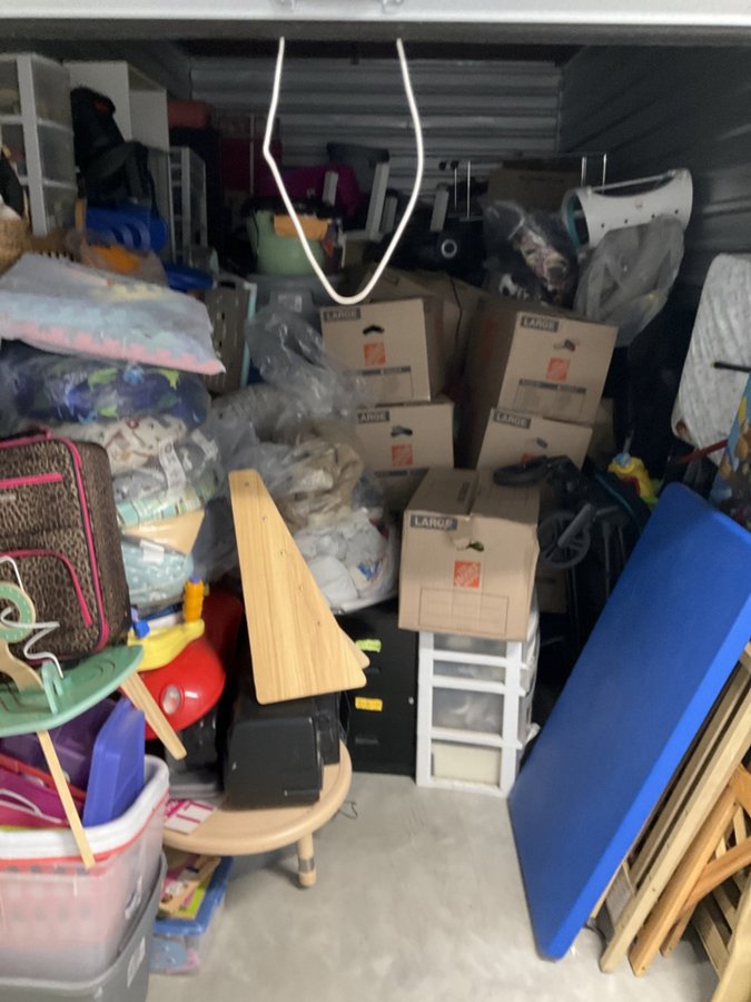 10 x 20 storage unit in Louisville, KY