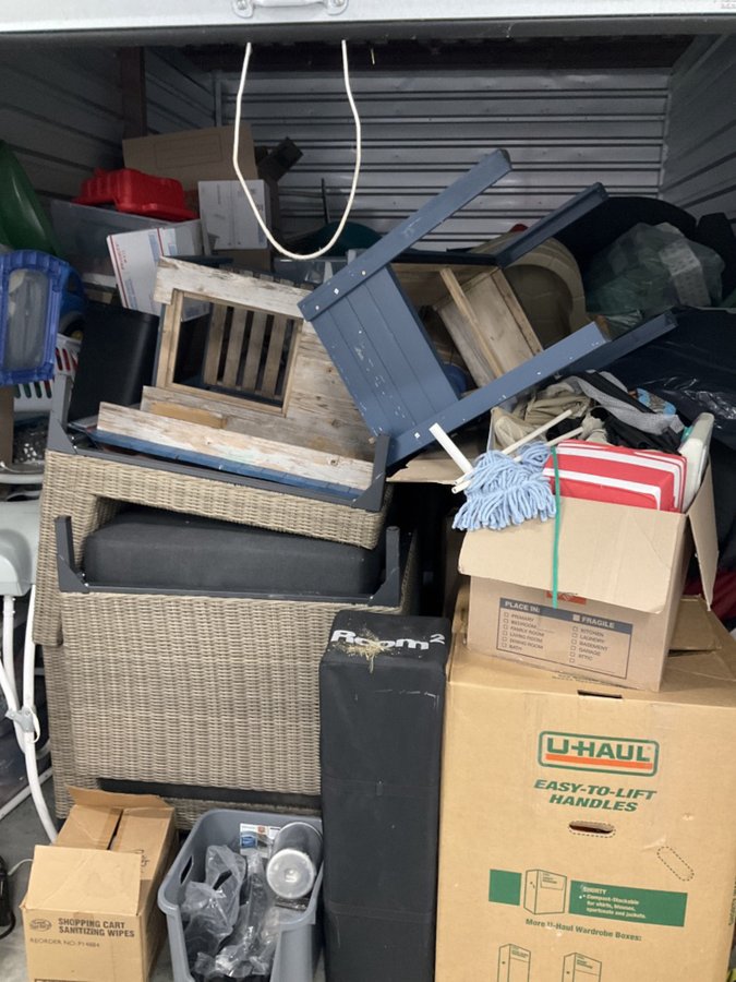 10 x 15 storage unit in Louisville, KY