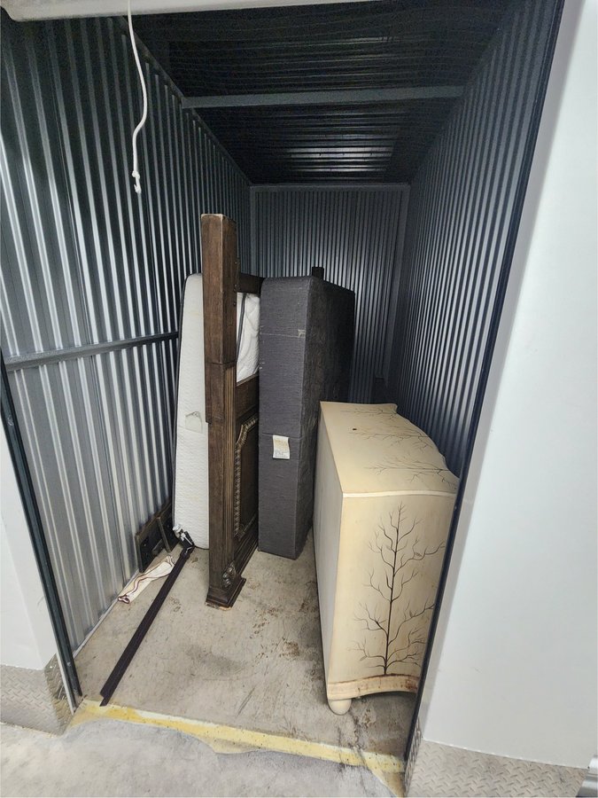 5 x 10 storage unit in Atlanta, GA
