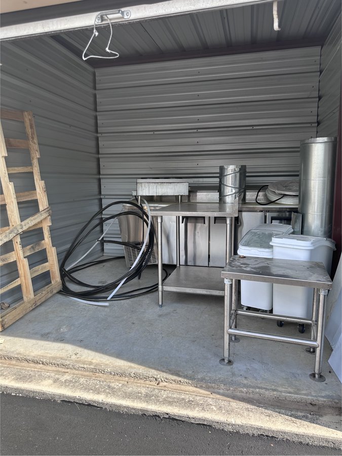 10 x 10 storage unit in Canyon Lake, TX