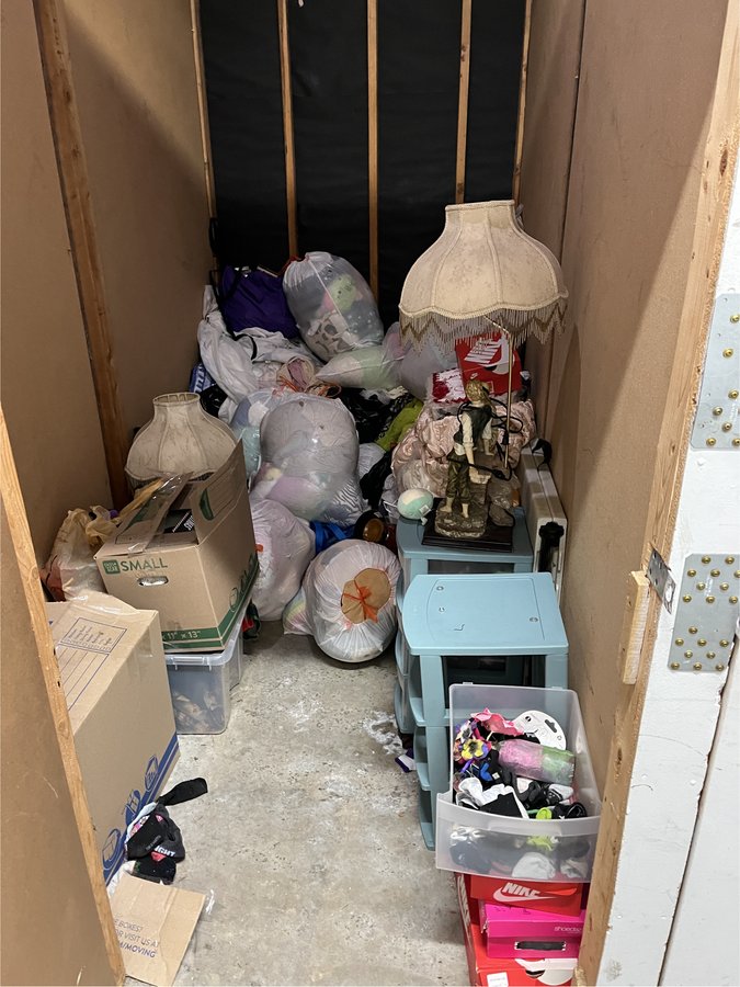 5 x 10 storage unit in Lynnwood, WA