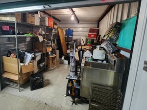 10 x 15 storage unit in Huntsville, AL