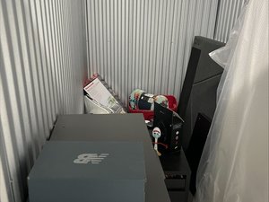 5 x 10 storage unit in San Jose, CA