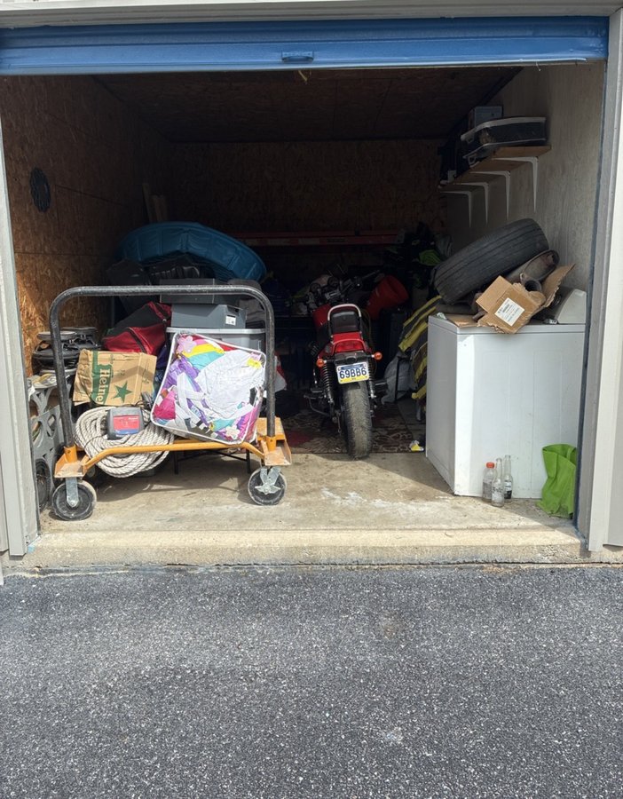 10 x 15 storage unit in York, PA