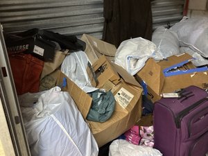 7 x 10 storage unit in Lansing, IL