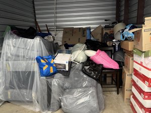 10 x 10 storage unit in Anaheim, CA