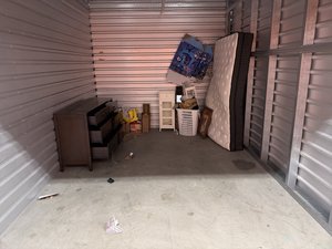 10 x 15 storage unit in Orange, CA