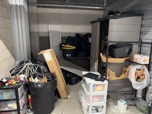 10 x 10 storage unit in Buena Park, CA