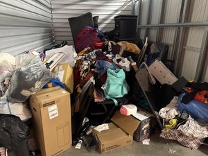10 x 15 storage unit in Orange, CA
